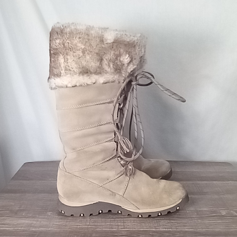 Skechers Beige Grand Jam Unlimited Winter Boots Size 7.5